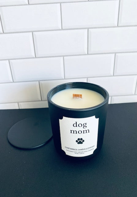 DOG MOM