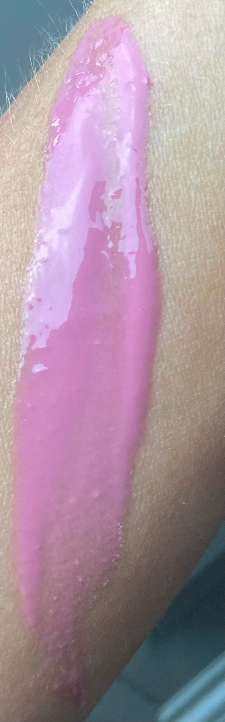 BEACH BUNGALOW lip gloss