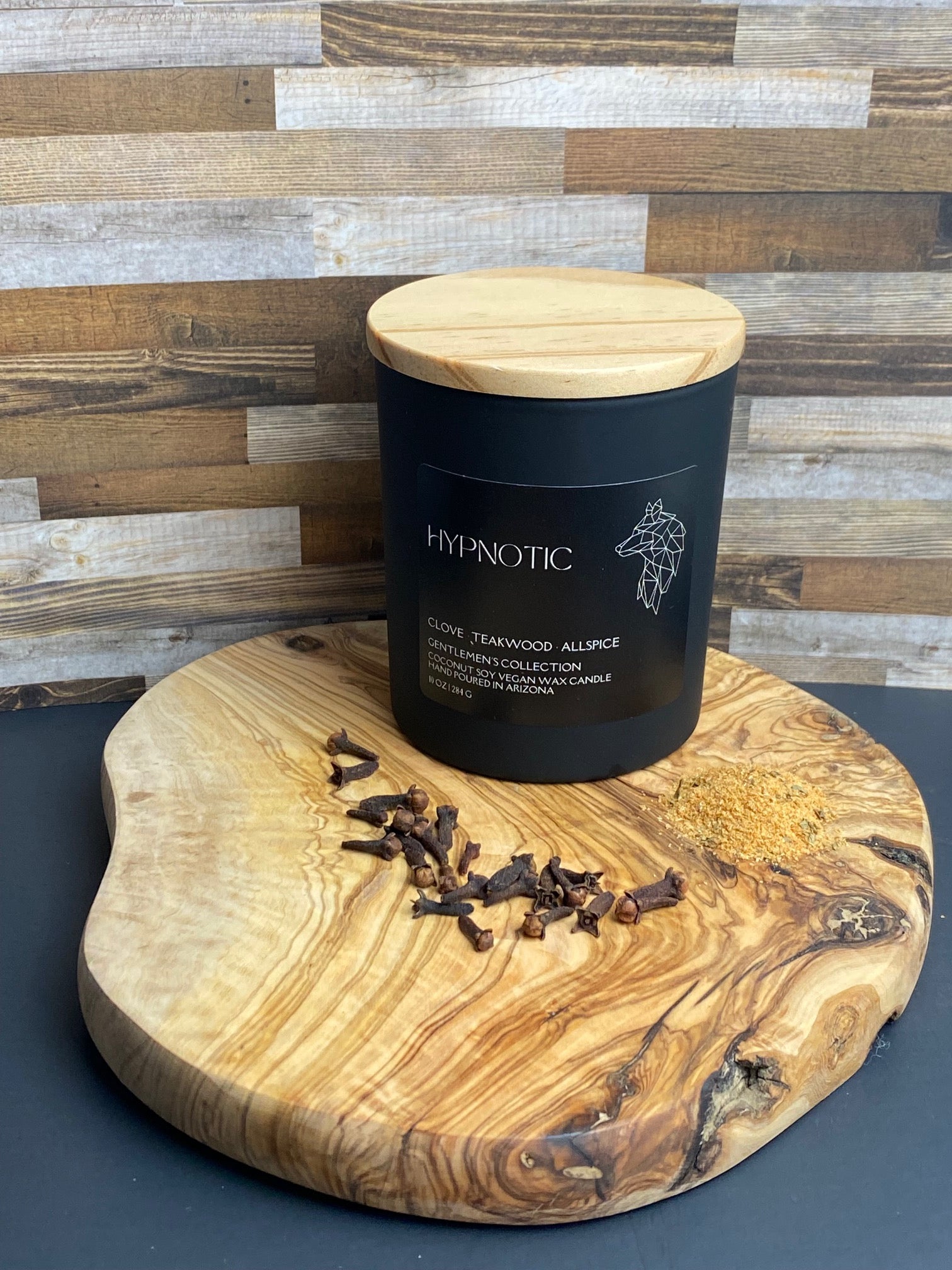 teakwood woodsy candle